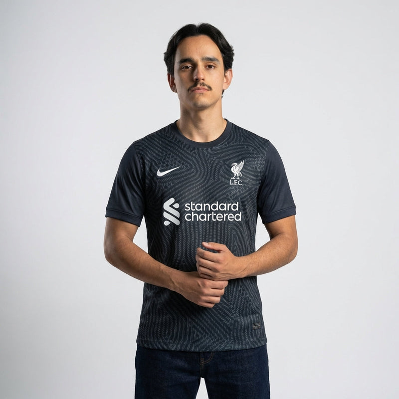 Liverpool 20/21 Goalkeeper Black Jersey - Retro Version